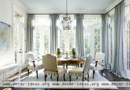 traditional dining room by Liz Williams Interiors