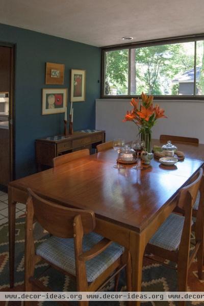 midcentury dining room by Adrienne DeRosa