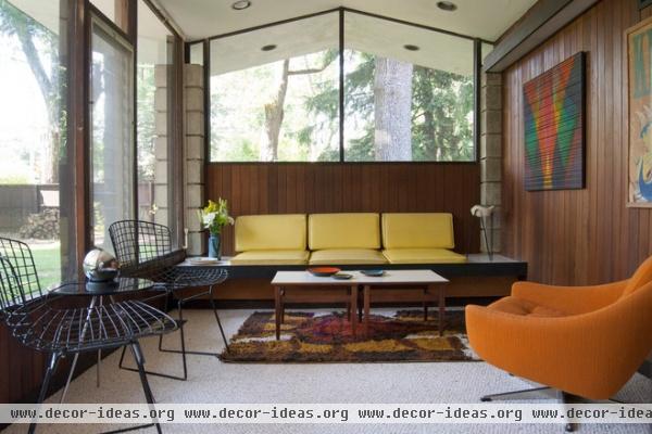 midcentury living room by Adrienne DeRosa