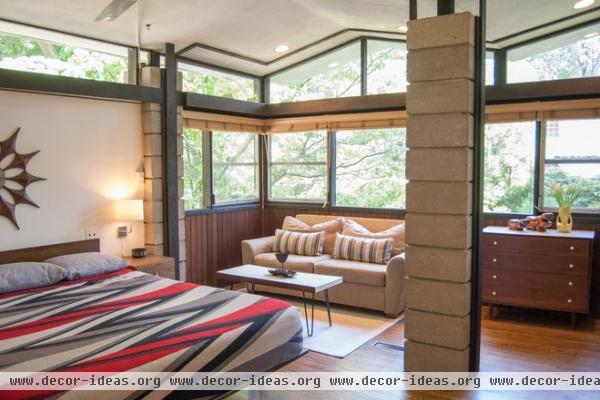 midcentury bedroom by Adrienne DeRosa