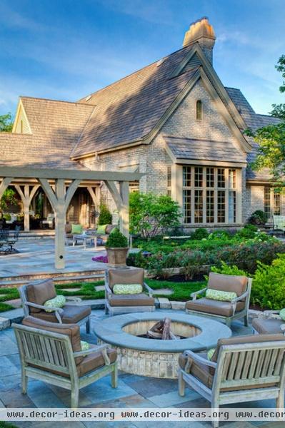 traditional patio by Hursthouse Landscape Architects and Contractors