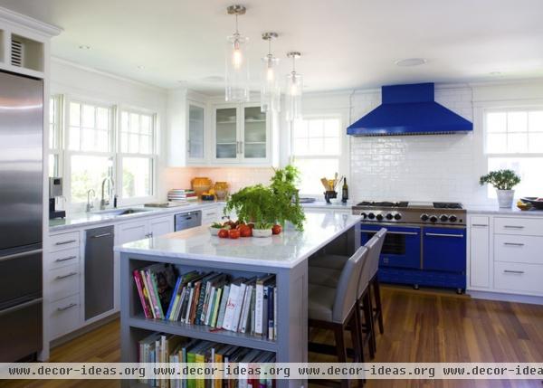 traditional kitchen by Siemasko + Verbridge