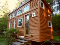 Houzz Tour: Teatime for a Tiny Portable Home in Oregon