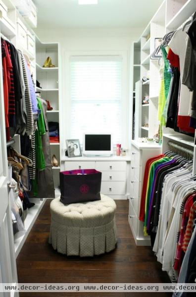 contemporary closet by Mina Brinkey