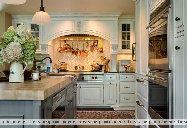 traditional kitchen by Crisp Architects