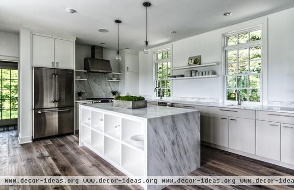 farmhouse kitchen by Blansfield Builders, Inc.