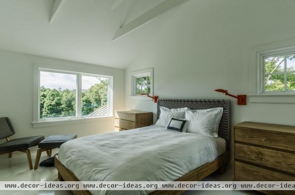 contemporary bedroom Circa 1700 in NY