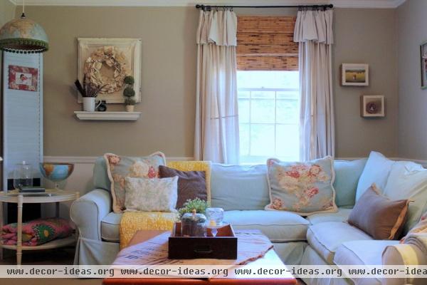 farmhouse living room by Sara Bates