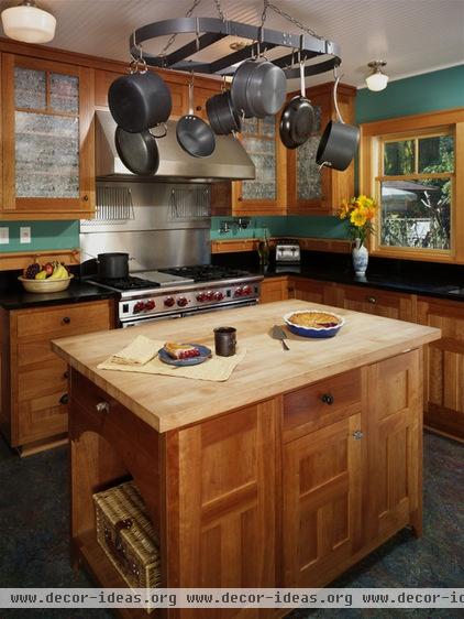 rustic kitchen by Goforth Gill Architects