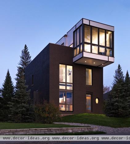 modern exterior by Kariouk Associates