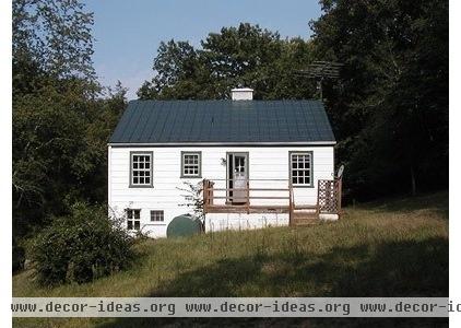 traditional exterior Virginia Countryside Cottage