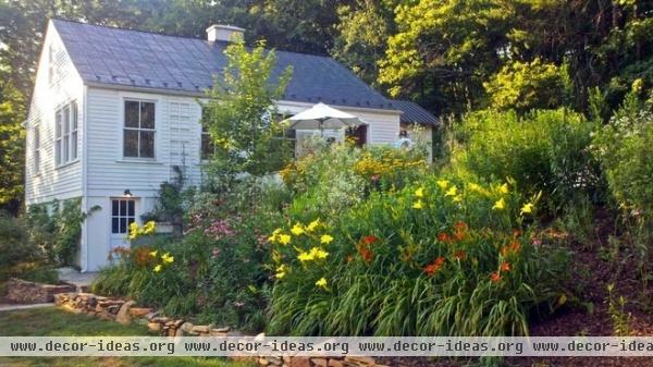 traditional exterior Virginia Countryside Cottage