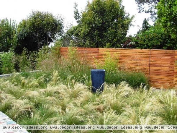 contemporary landscape by debora carl landscape design