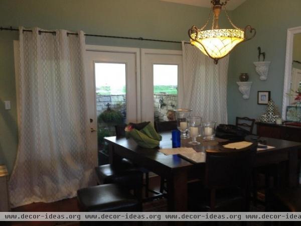 Dining room (before)