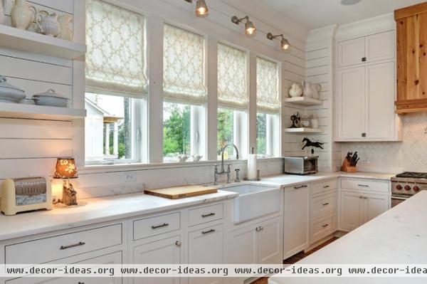 traditional kitchen by William Quarles Design/Photography