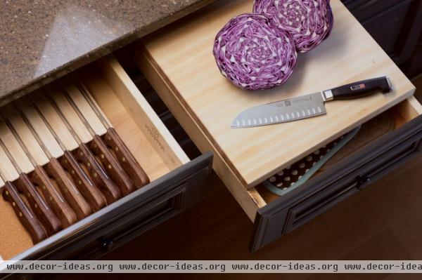 traditional kitchen by Dura Supreme Cabinetry