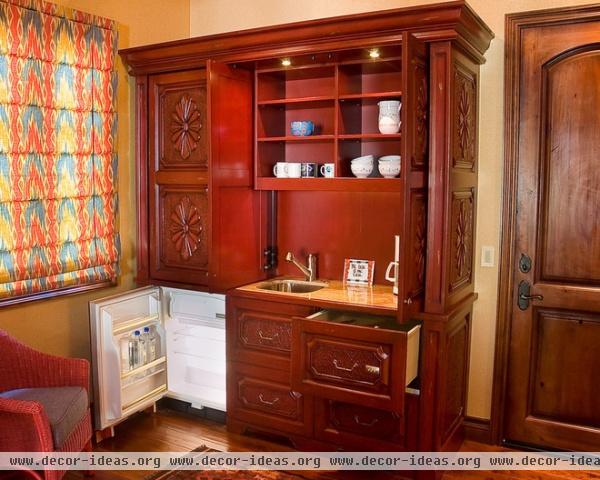 traditional kitchen by Milk and Honey Design