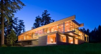 Houzz Tour: All Glass Outside, Warm Wood Inside