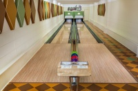 Dream Spaces: Midcentury Bowling Lanes Roll On in Minnesota