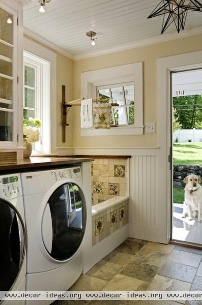 traditional laundry room by Smith & Vansant Architects PC