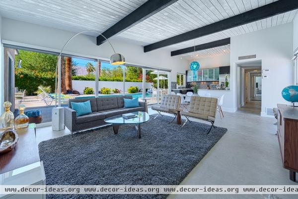 midcentury living room by House & Homes Palm Springs Home Staging