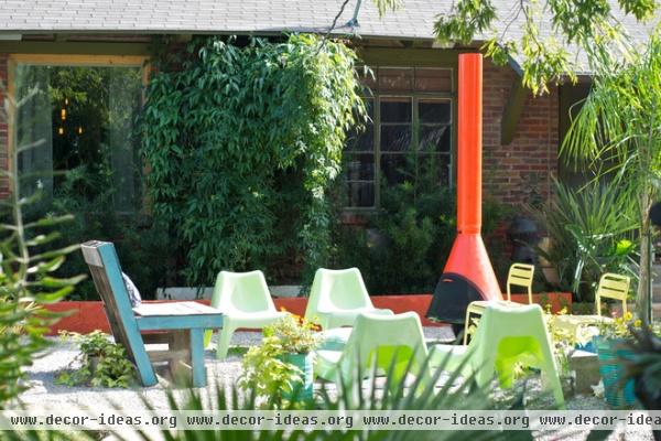 eclectic patio by Hilary Walker