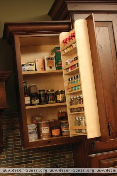 traditional kitchen by Dura Supreme Cabinetry