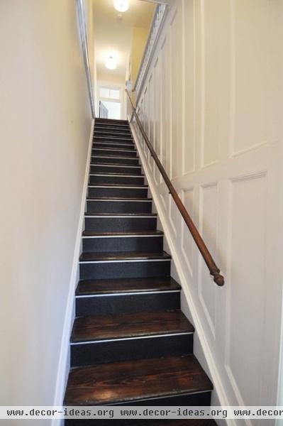 traditional staircase by Grand Home Solutions, Inc