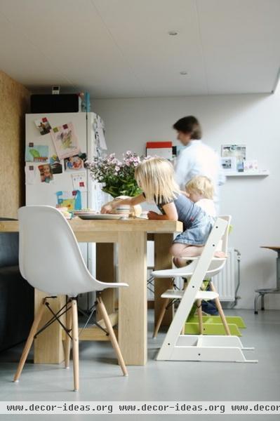 contemporary dining room by Holly Marder