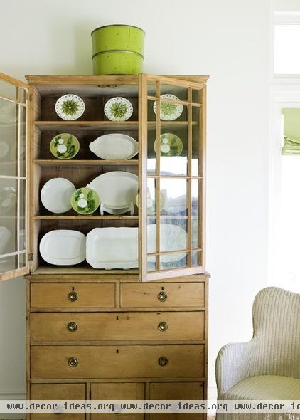 beach style bedroom by Liz Williams Interiors