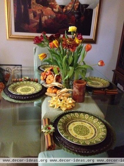 traditional  Thanksgiving Tablescape