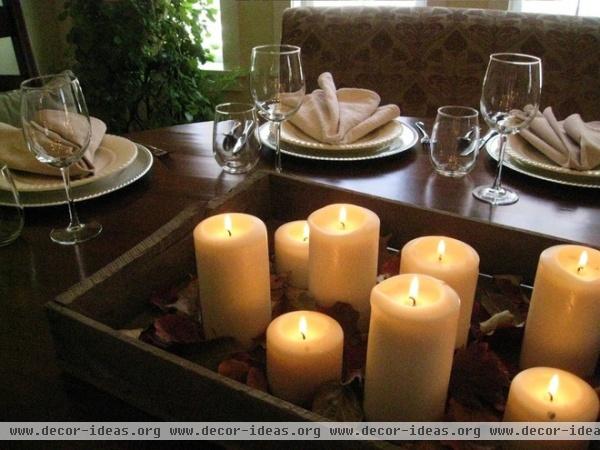 traditional dining room Thanksgiving Tablescape