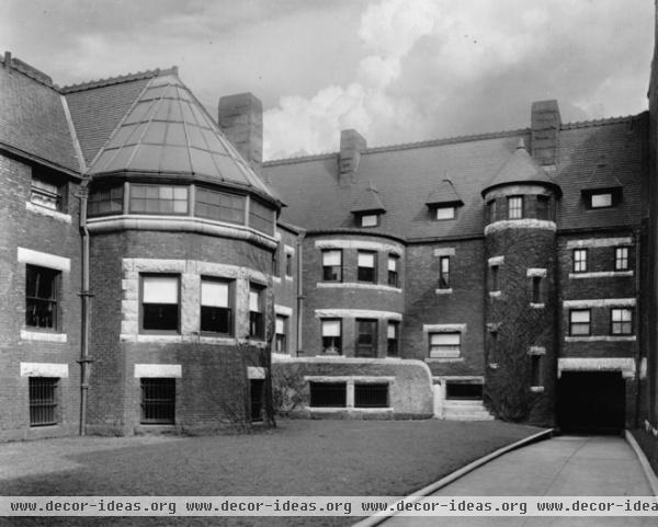 traditional exterior John J. Glessner House