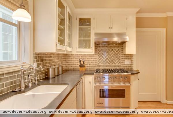 traditional kitchen by knowles ps