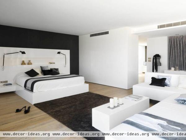 contemporary bedroom by Susanna Cots