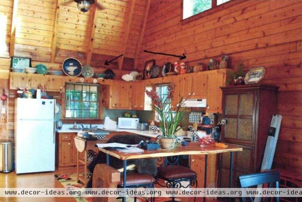 Barn wood kitchen (before)