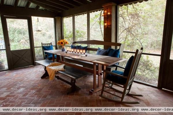 rustic porch by Anna Addison Photography