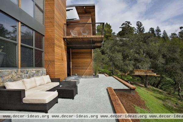 modern patio by Quezada Architecture