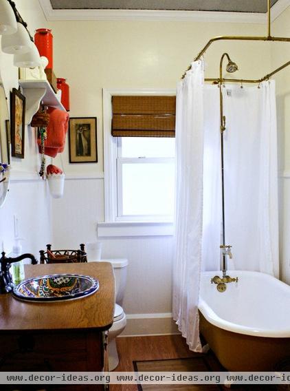 traditional bathroom by Mina Brinkey