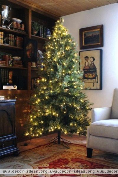 Decorating your Christmas Tree;  a Primer