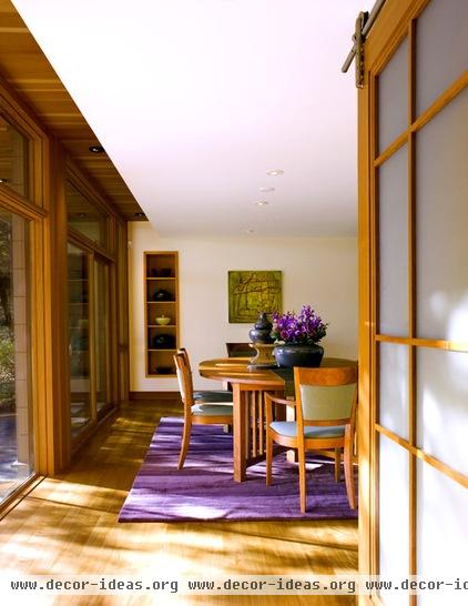 modern dining room by Marcus Gleysteen Architects