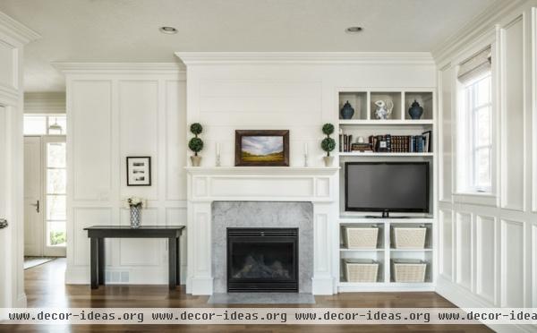 traditional family room by Scott Davis Photography