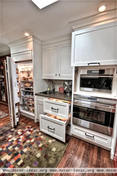 transitional kitchen by Capozzi Design Group