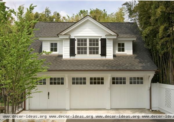 traditional garage and shed by Lasley Brahaney Architecture + Construction