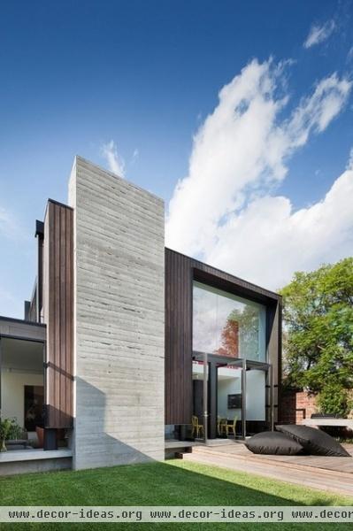 contemporary exterior by Nixon Tulloch Fortey Architecture