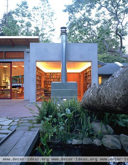 modern exterior by Griffin Enright Architects