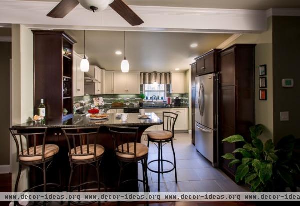 traditional kitchen by Jim Schmid Photography