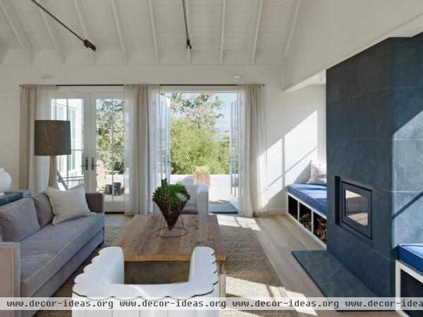 Houzz Tour: Industrial Glam Style for a California Farmhouse