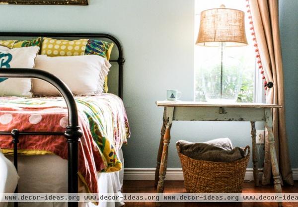 eclectic bedroom by Mina Brinkey