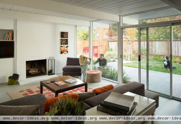 midcentury living room by building Lab, inc.